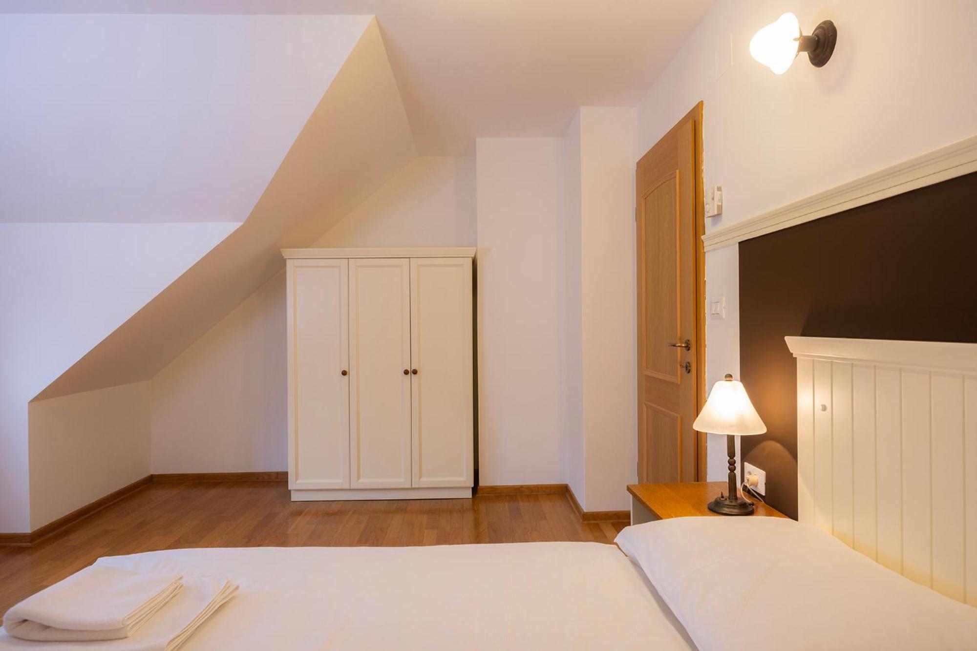 Lakeside Apartments ブレッド 部屋 写真
