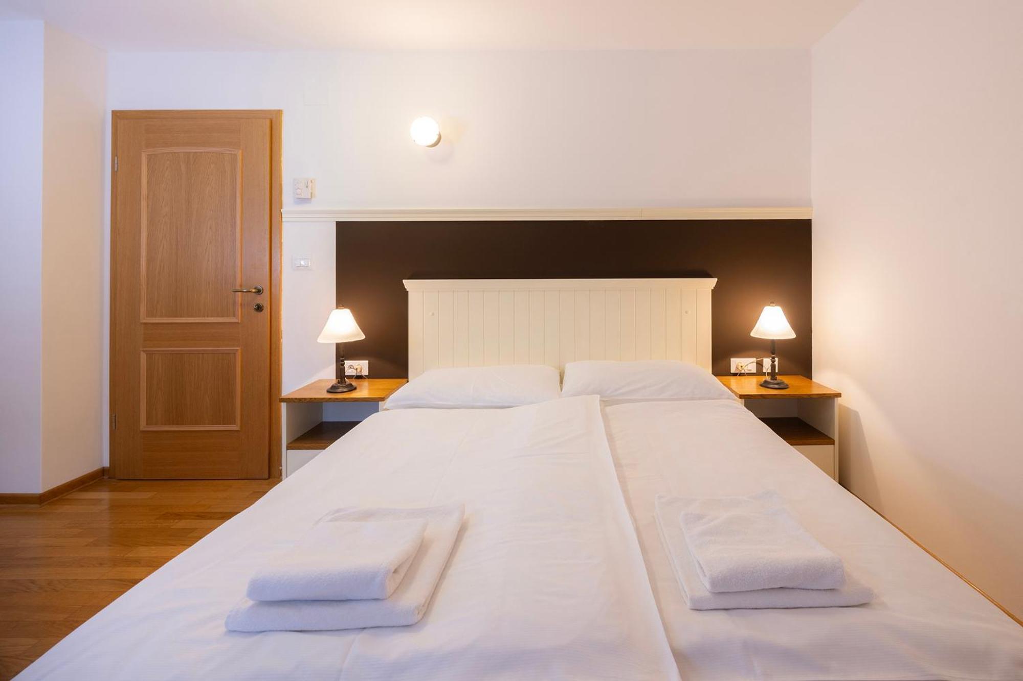 Lakeside Apartments ブレッド 部屋 写真