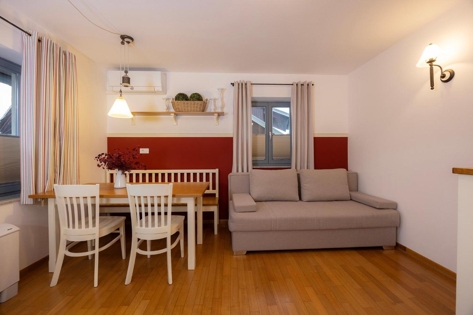 Lakeside Apartments ブレッド 部屋 写真