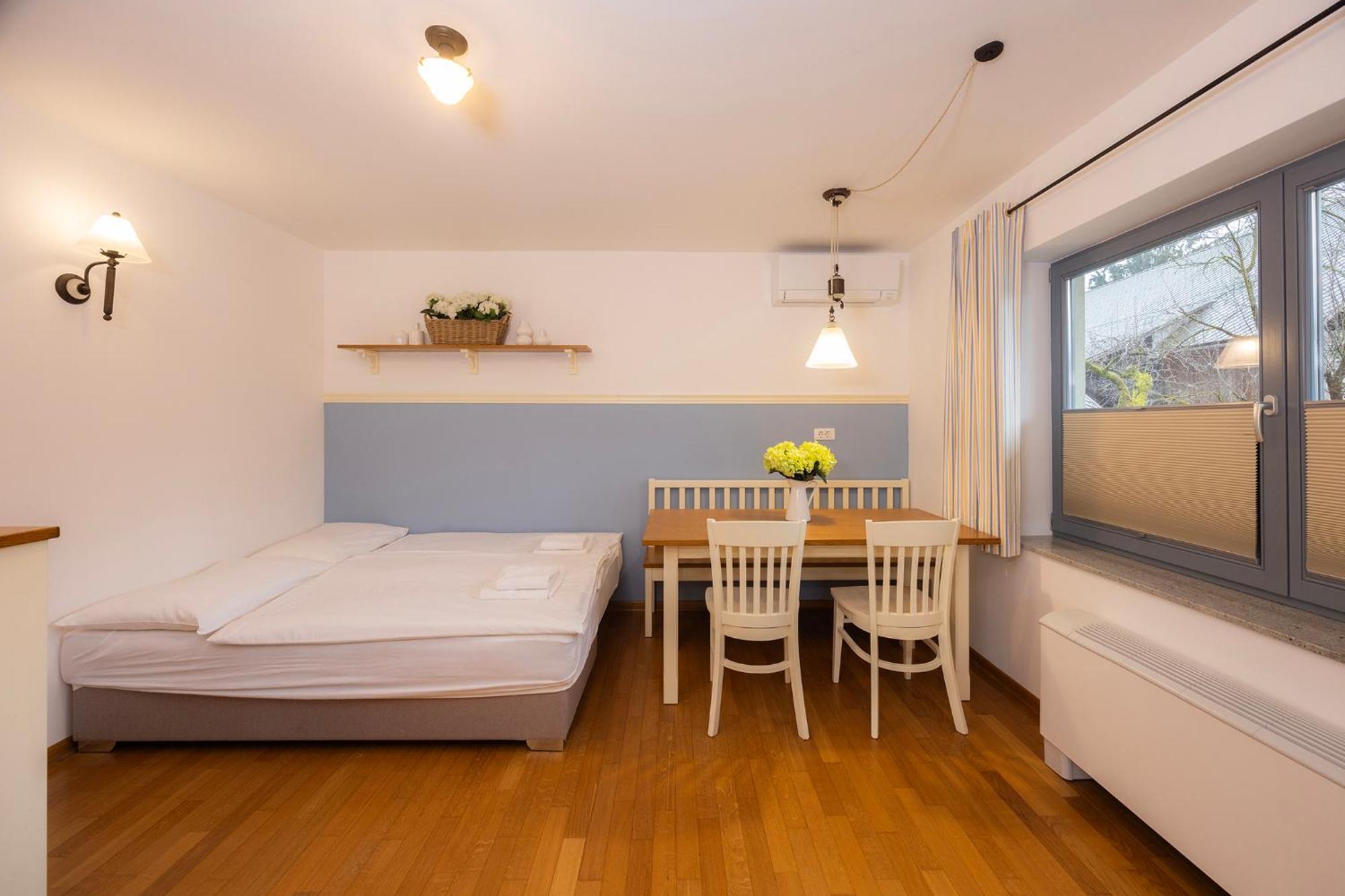 Lakeside Apartments ブレッド 部屋 写真